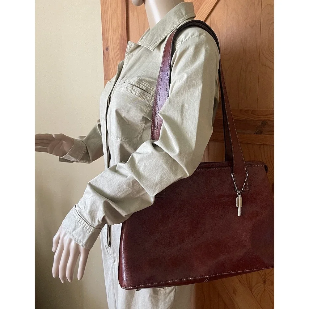 Vintage Fossil Burgundy Leather Satchel Shoulder Bag Key Charm Classic Structure